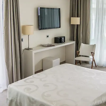 Atlantico Hotel 4*